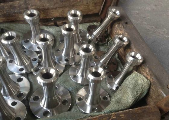 Flange in Lega di Acciaio Legato Certificate ISO in Molteplici Dimensioni per Supportare Diversi Progetti di Ingegneria e Costruzione