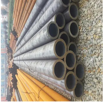 Tubo, diametro: 24", Sch: S-STD, ASME B36.10M, estremità: ESSERE, materiale: ASTM A106 gr. B.
