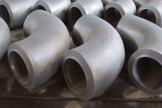 Montaggi di metropolitana d'acciaio senza cuciture del gomito del acciaio al carbonio di Astm A335 P11 P22 P91 273 x tubo del gomito saldato 12.7mm dell'acciaio legato della curvatura