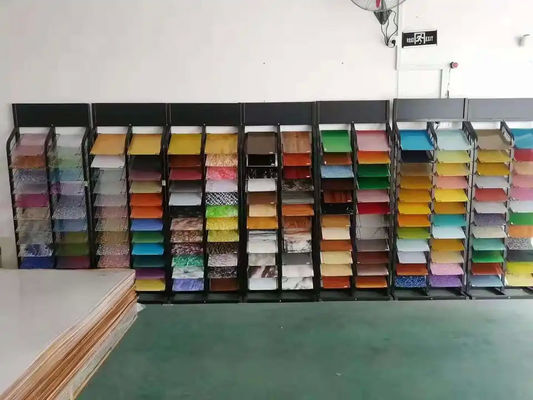 Lastra acrilica colata resistente ai raggi UV GB/T 7134 Lastra acrilica colata con larghezza personalizzata standard per esposizione