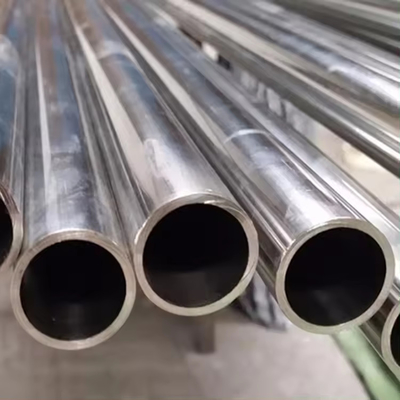 Tubo in acciaio senza saldatura personalizzato con superficie lucidata a varie estremità e standard ASTM/DIN/GB