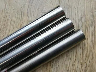 Tubi di titanio senza cuciture di grado 1/grado 2 Tubi di titanio puro quadrato rettangolare Applicazione medica Piegatura / saldatura / taglio
