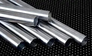 PIPE IN ACCIA senza soluzione di continuità Utilizzato per il trasporto di liquidi a bassa pressione, come acqua, gas e petrolio; costruzione e tubazioni