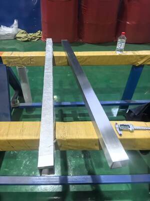 Tubo in acciaio SHS RHS ASTM A500 100x100mm Peso MS Tubo in acciaio quadrato