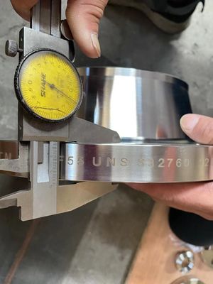 Gli accessori per tubi inossidabili duplex eccellenti flangiano WN LA rf UNS 32760 8