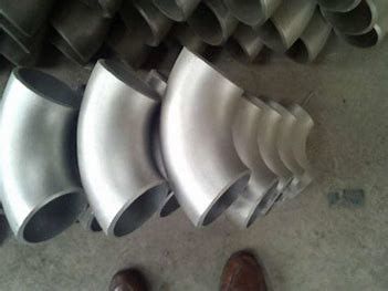 Accessori per tubi d'acciaio malleabili galvanizzati del doppio di estremità del gomito della immersione calda del cavo della tubatura dell'acqua dei montaggi cavo esterno unito di esagono